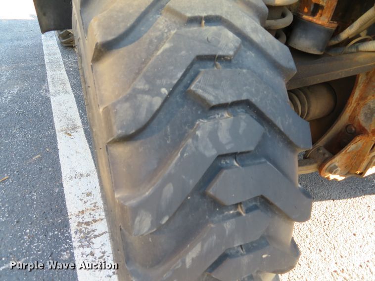 image for item DH1602 2011 Bobcat Toolcat 5600 utility vehicle