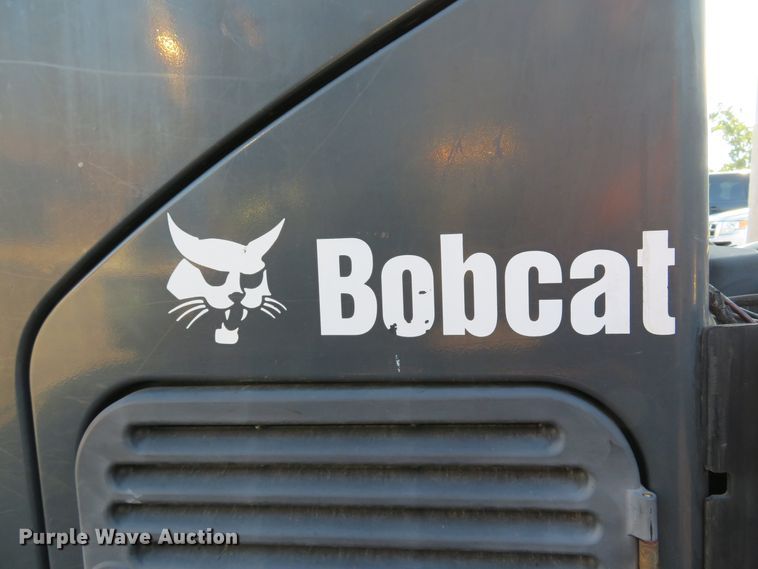 image for item DH1602 2011 Bobcat Toolcat 5600 utility vehicle