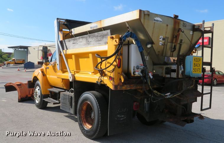 image for item DH1603 2004 Ford F750 Super Duty XL dump truck