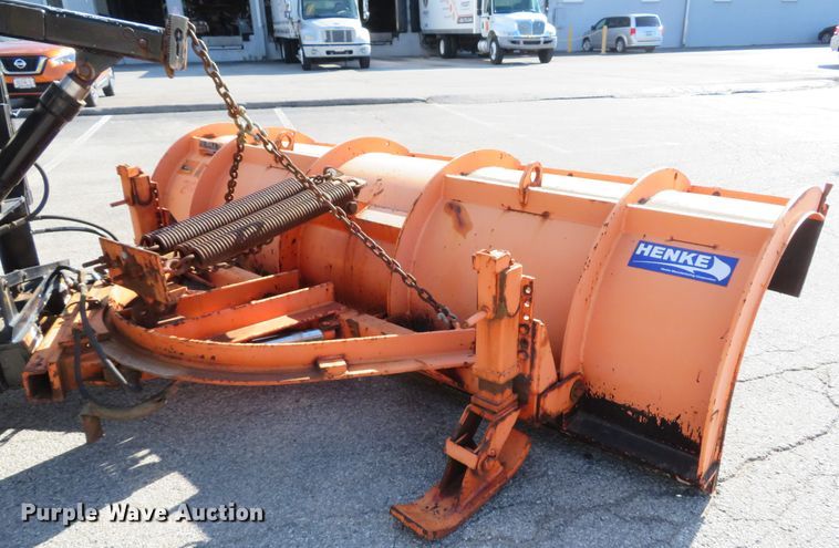 image for item DH1603 2004 Ford F750 Super Duty XL dump truck