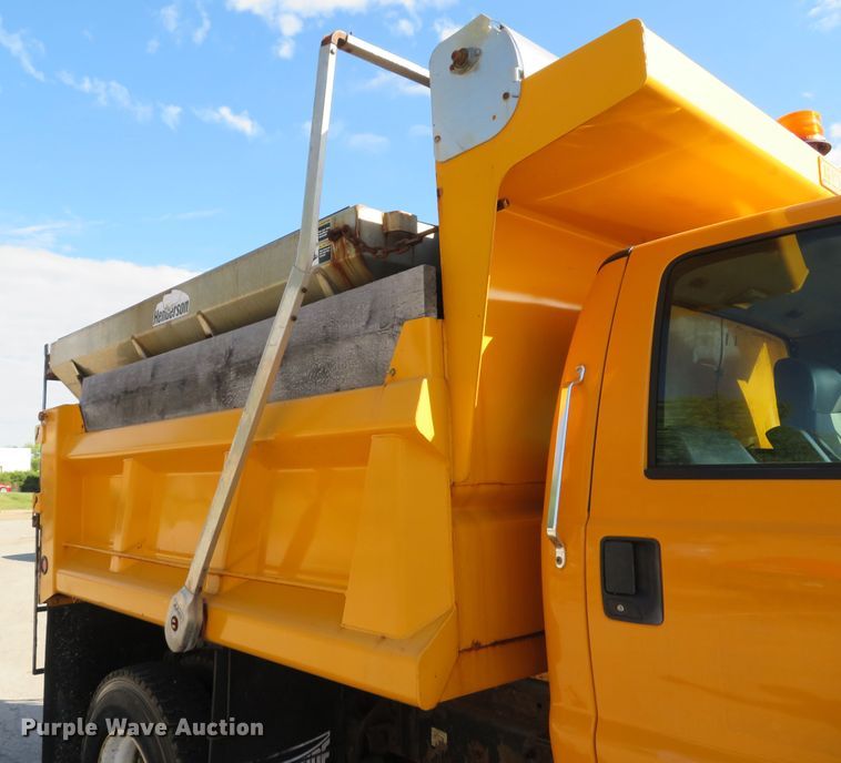 image for item DH1603 2004 Ford F750 Super Duty XL dump truck