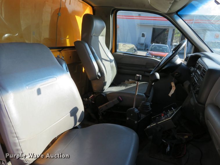 image for item DH1603 2004 Ford F750 Super Duty XL dump truck