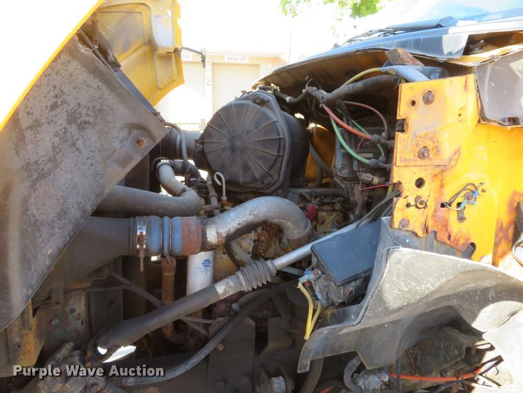 image for item DH1603 2004 Ford F750 Super Duty XL dump truck