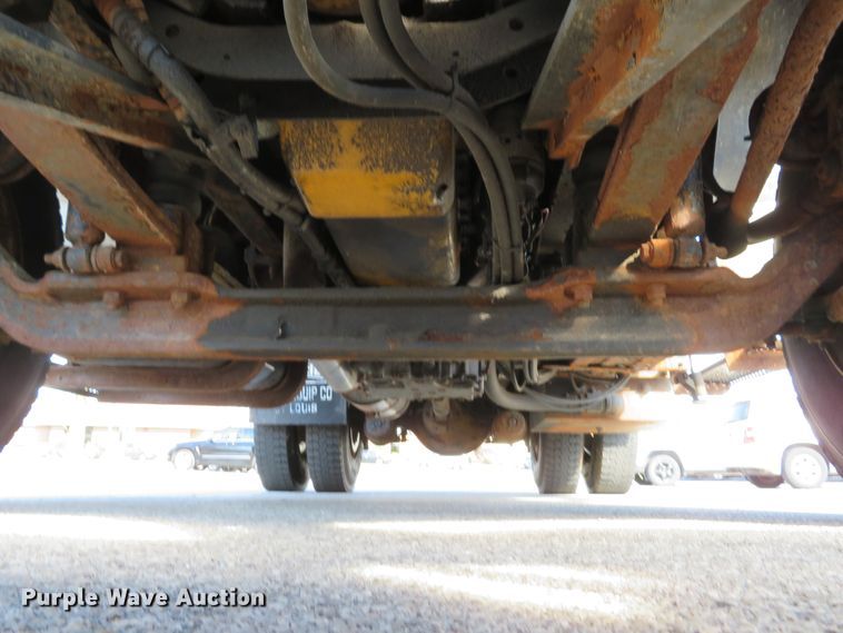 image for item DH1603 2004 Ford F750 Super Duty XL dump truck