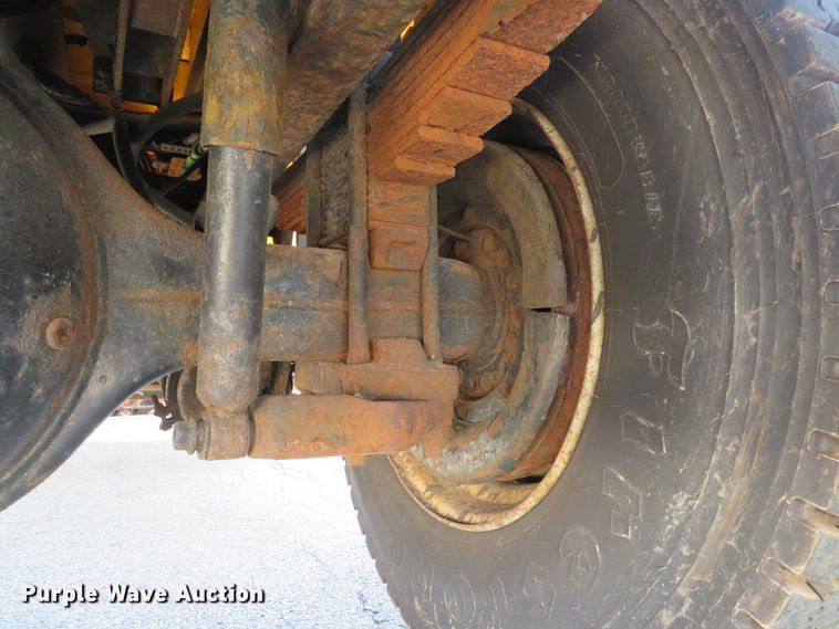 image for item DH1603 2004 Ford F750 Super Duty XL dump truck