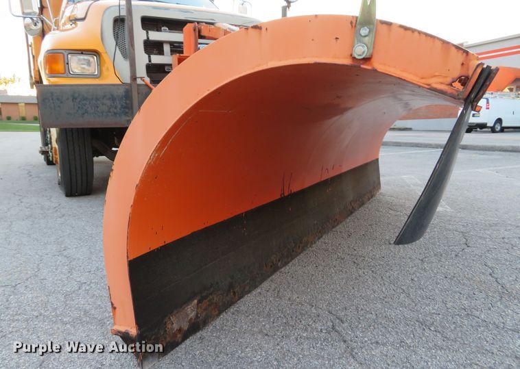 image for item DH1604 2004 Ford F750 Super Duty XL dump truck