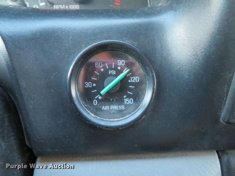 image for item DH1604 2004 Ford F750 Super Duty XL dump truck