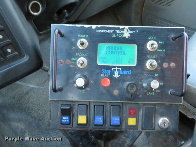 image for item DH1604 2004 Ford F750 Super Duty XL dump truck