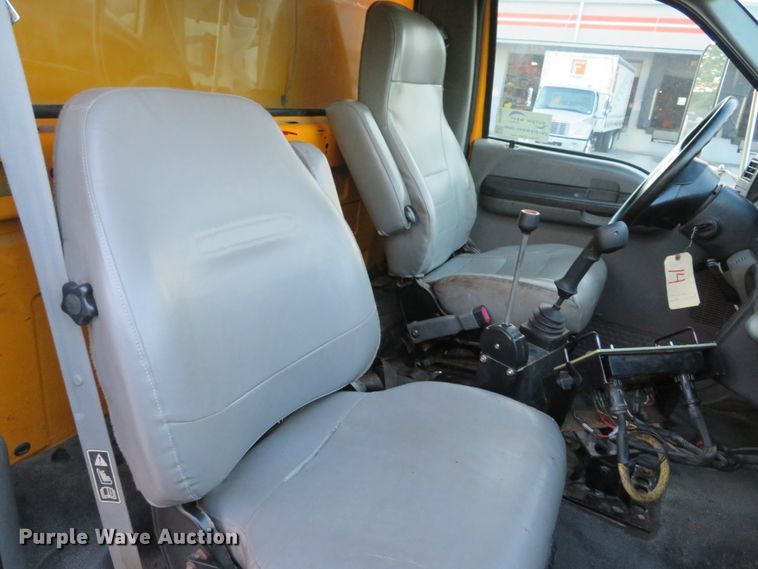 image for item DH1604 2004 Ford F750 Super Duty XL dump truck