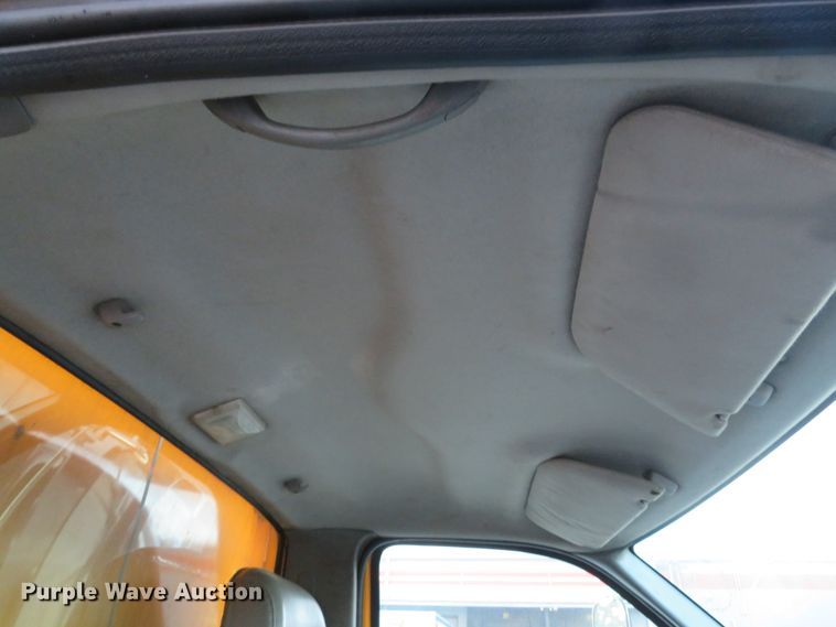 image for item DH1604 2004 Ford F750 Super Duty XL dump truck