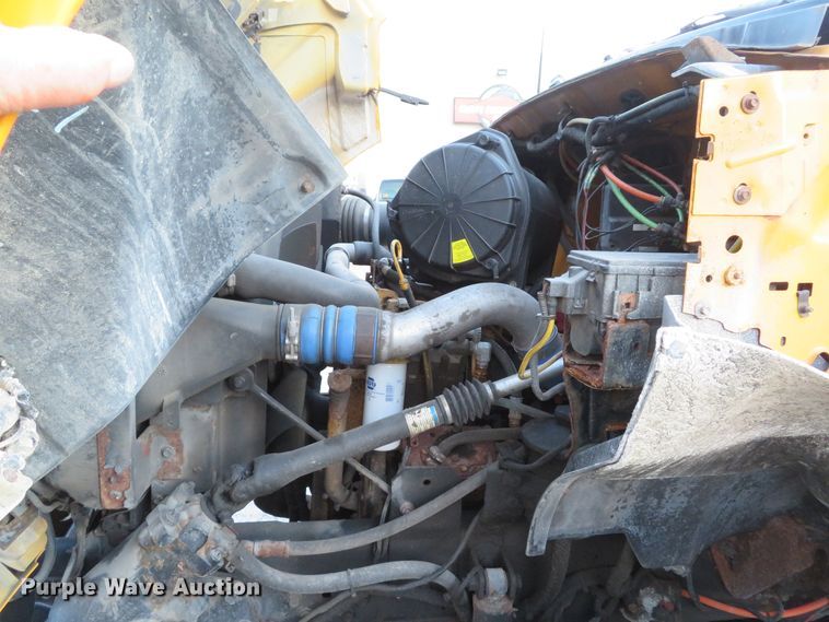 image for item DH1604 2004 Ford F750 Super Duty XL dump truck