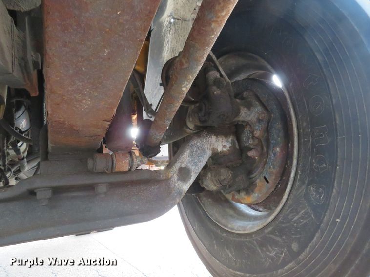 image for item DH1604 2004 Ford F750 Super Duty XL dump truck