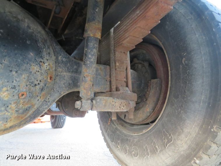 image for item DH1604 2004 Ford F750 Super Duty XL dump truck