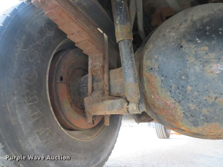 image for item DH1604 2004 Ford F750 Super Duty XL dump truck