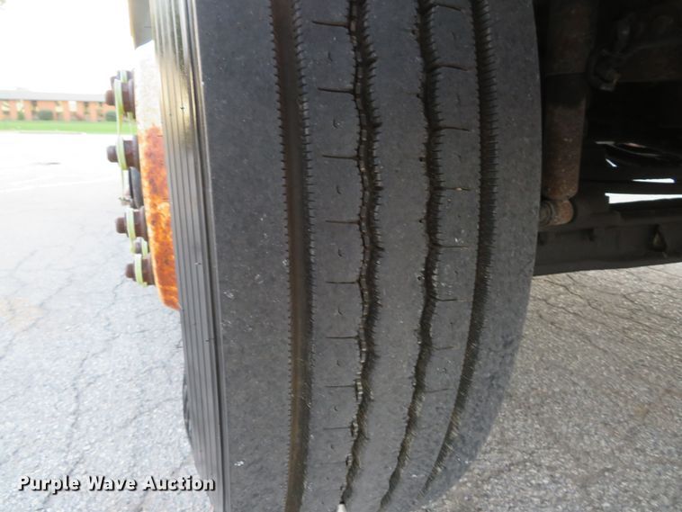 image for item DH1604 2004 Ford F750 Super Duty XL dump truck