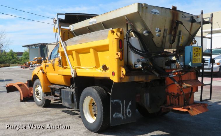 image for item DH1605 2004 Ford F750 Super Duty XL dump truck