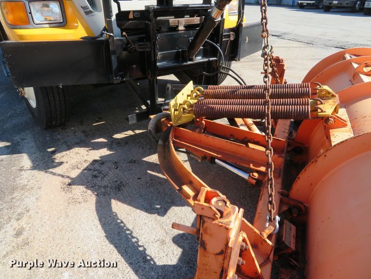 image for item DH1605 2004 Ford F750 Super Duty XL dump truck