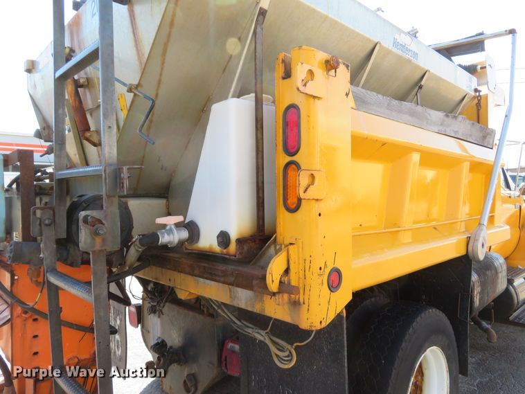 image for item DH1605 2004 Ford F750 Super Duty XL dump truck