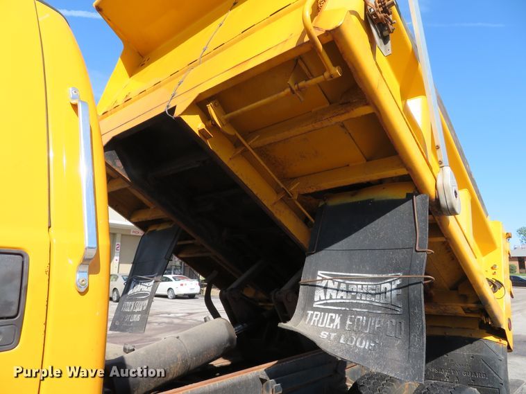 image for item DH1605 2004 Ford F750 Super Duty XL dump truck