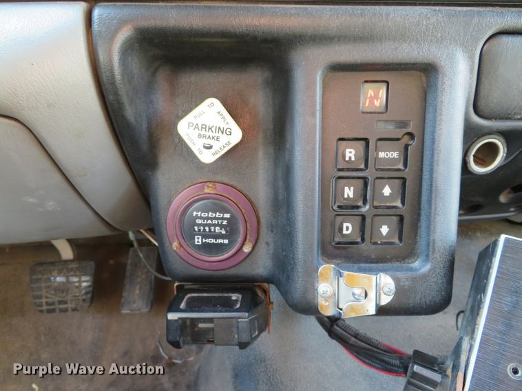 image for item DH1605 2004 Ford F750 Super Duty XL dump truck