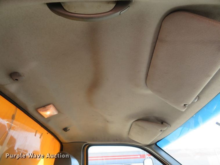 image for item DH1605 2004 Ford F750 Super Duty XL dump truck