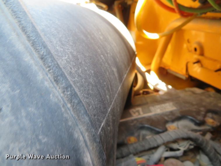 image for item DH1605 2004 Ford F750 Super Duty XL dump truck