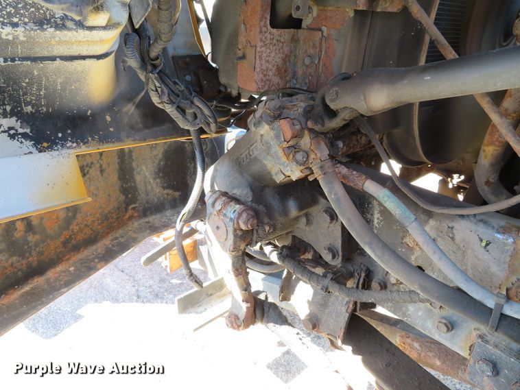 image for item DH1605 2004 Ford F750 Super Duty XL dump truck