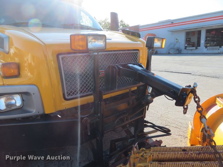 image for item DH1606 2004 GMC C8500 dump truck