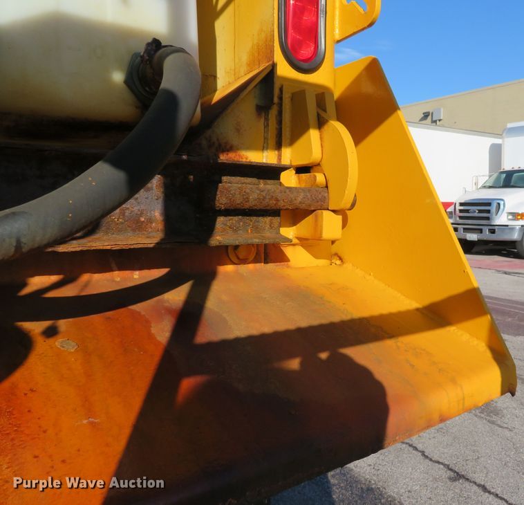 image for item DH1606 2004 GMC C8500 dump truck