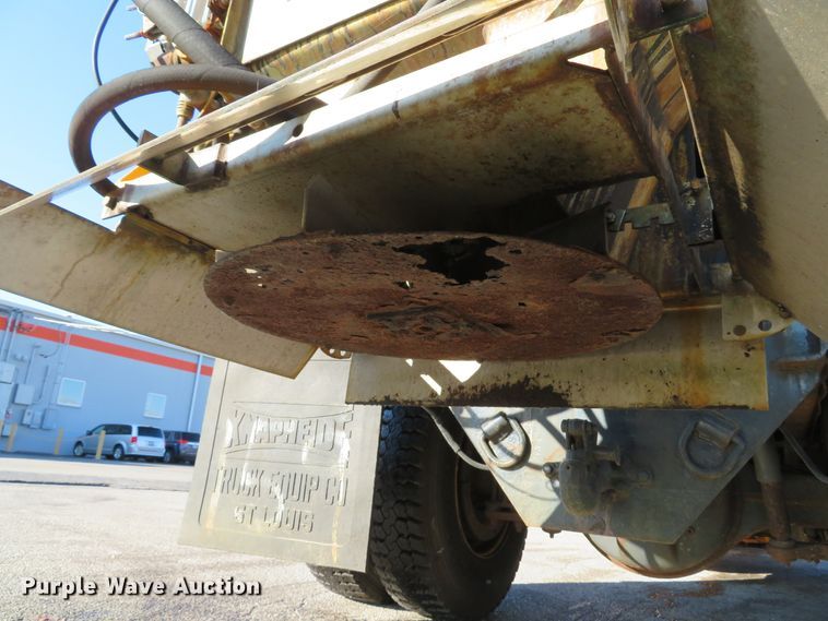 image for item DH1606 2004 GMC C8500 dump truck