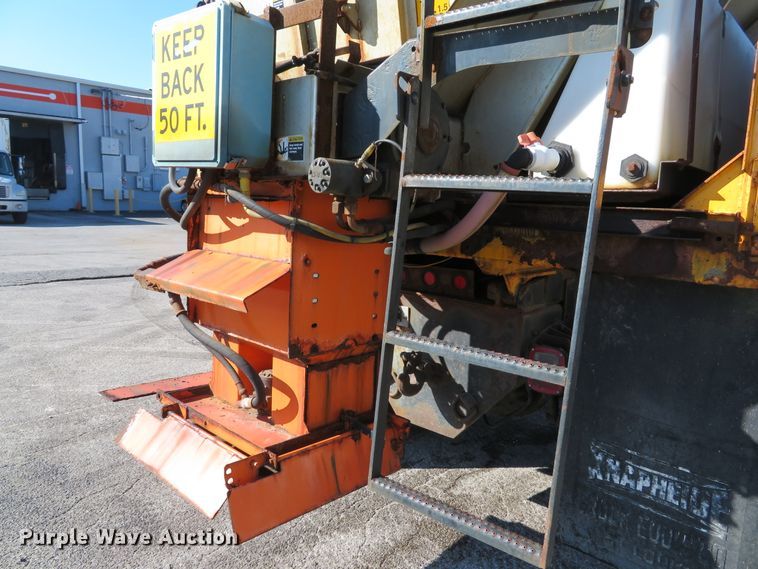 image for item DH1607 2004 Ford F750 Super Duty XL dump truck