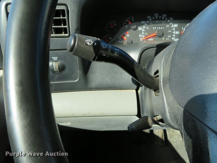 image for item DH1607 2004 Ford F750 Super Duty XL dump truck