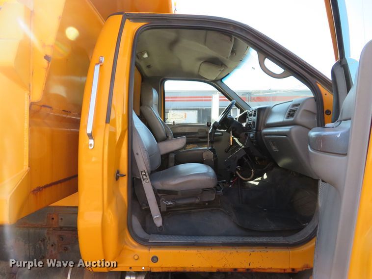 image for item DH1607 2004 Ford F750 Super Duty XL dump truck