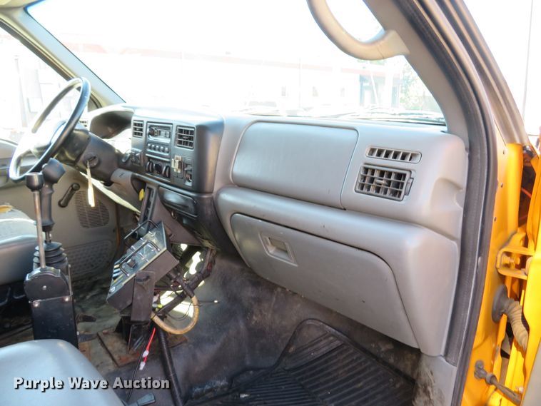 image for item DH1607 2004 Ford F750 Super Duty XL dump truck