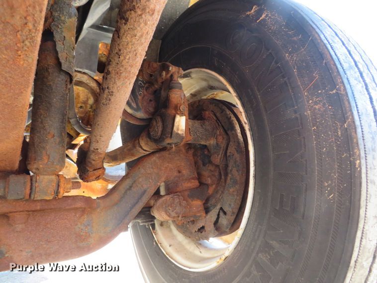 image for item DH1607 2004 Ford F750 Super Duty XL dump truck