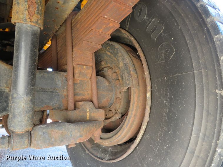 image for item DH1607 2004 Ford F750 Super Duty XL dump truck