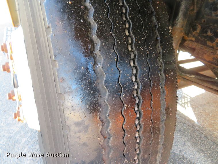 image for item DH1607 2004 Ford F750 Super Duty XL dump truck