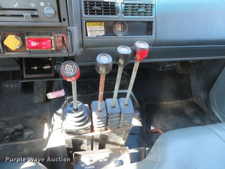 image for item DH1608 1998 GMC C8500 dump truck