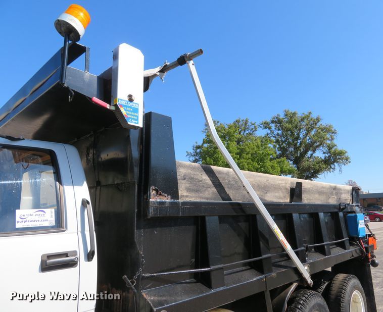 image for item DH1611 1996 GMC TopKick C6500 dump truck