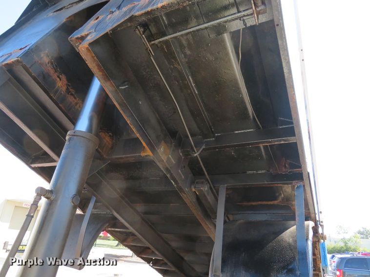 image for item DH1611 1996 GMC TopKick C6500 dump truck