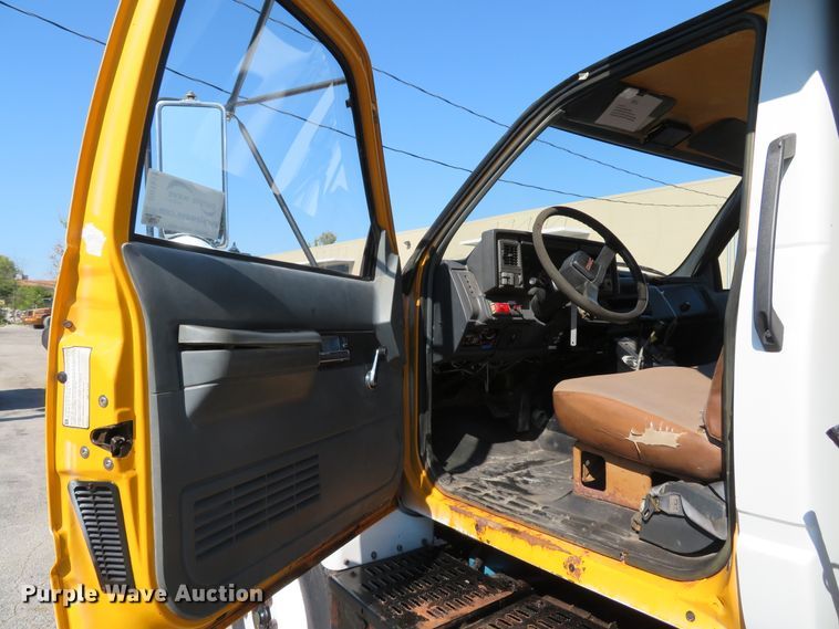 image for item DH1611 1996 GMC TopKick C6500 dump truck