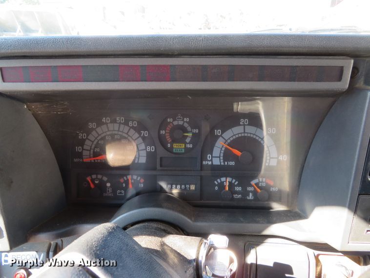 image for item DH1611 1996 GMC TopKick C6500 dump truck