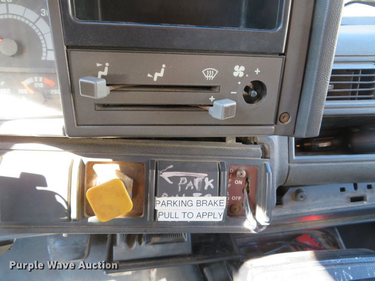 image for item DH1611 1996 GMC TopKick C6500 dump truck