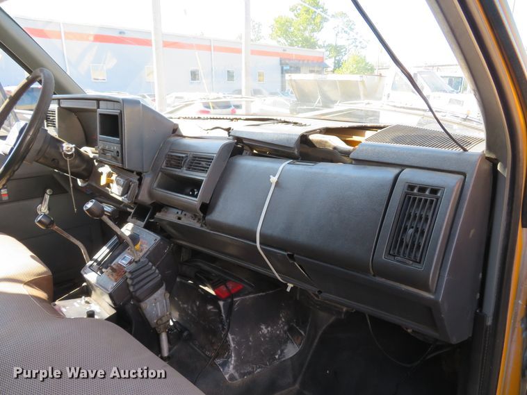 image for item DH1611 1996 GMC TopKick C6500 dump truck