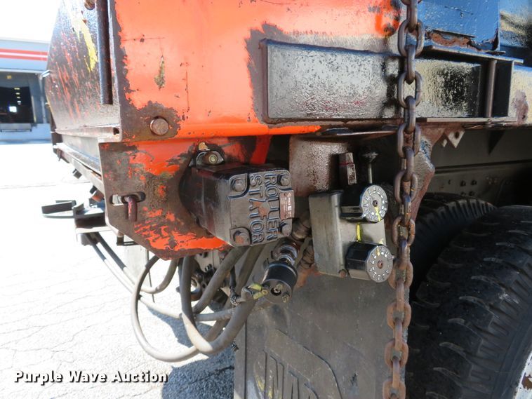 image for item DH1611 1996 GMC TopKick C6500 dump truck