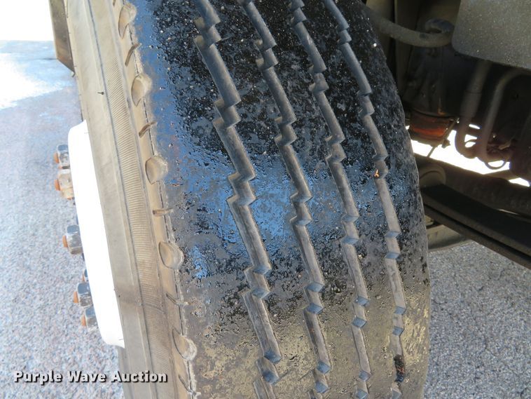 image for item DH1611 1996 GMC TopKick C6500 dump truck