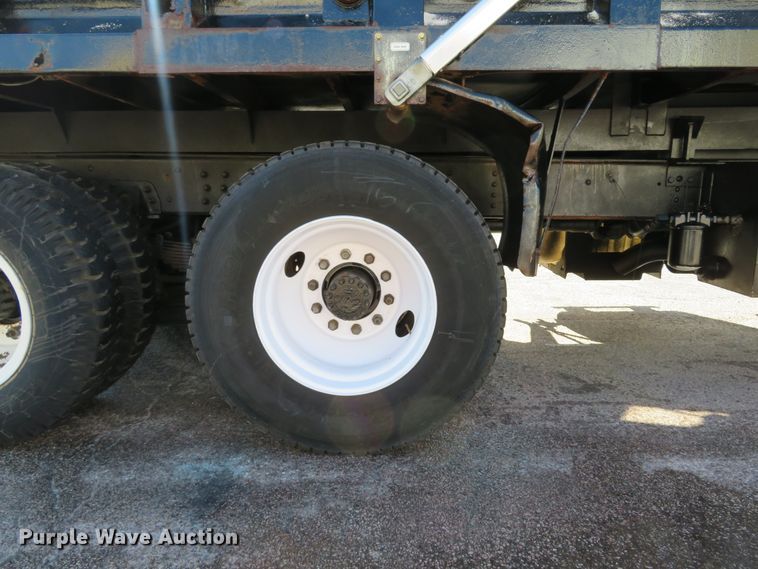 image for item DH1611 1996 GMC TopKick C6500 dump truck