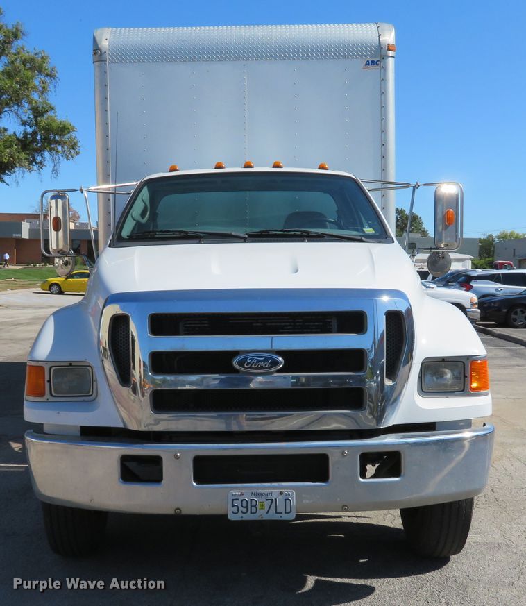 image for item DH1612 2006 Ford F750 Super Duty XLT box truck