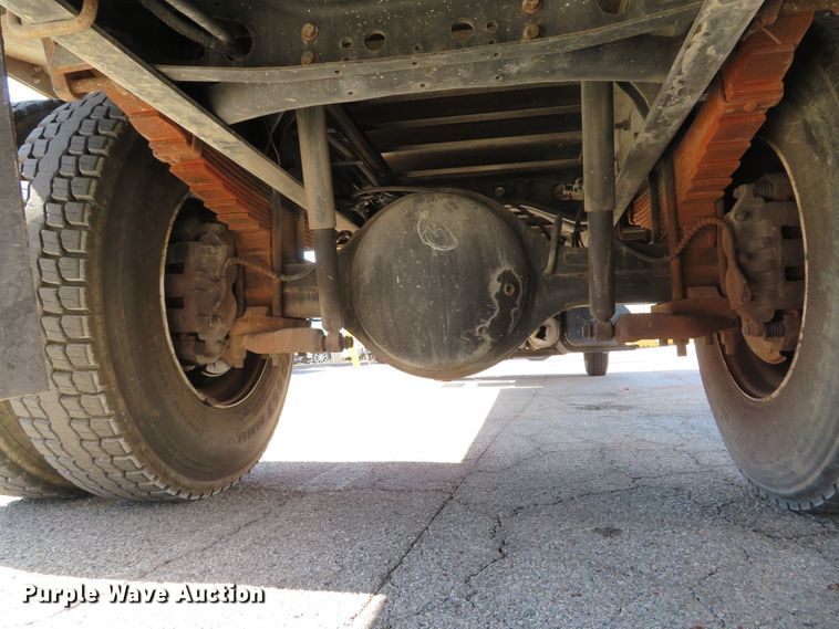 image for item DH1612 2006 Ford F750 Super Duty XLT box truck