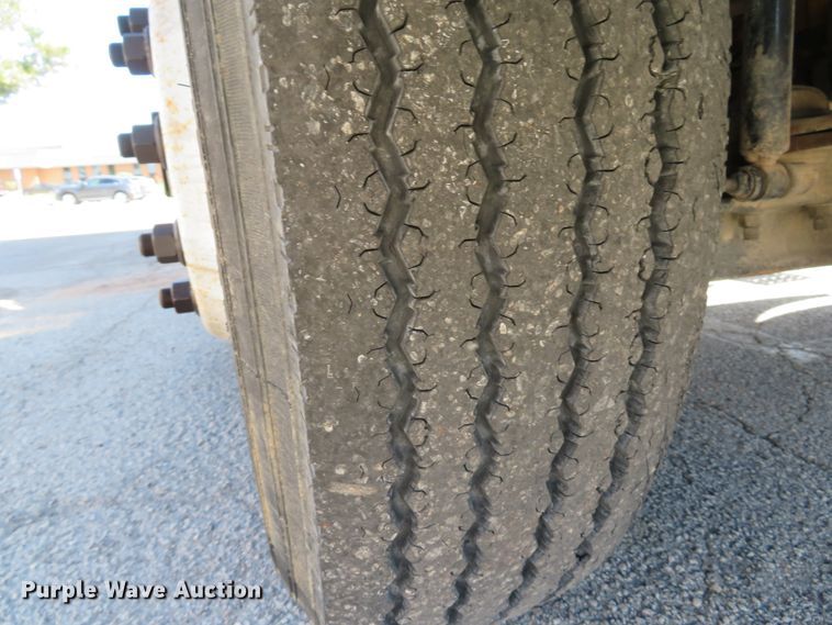 image for item DH1612 2006 Ford F750 Super Duty XLT box truck